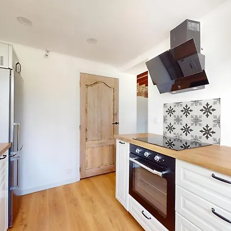 Charming & Comfy House Near Shape & G00gle Mons