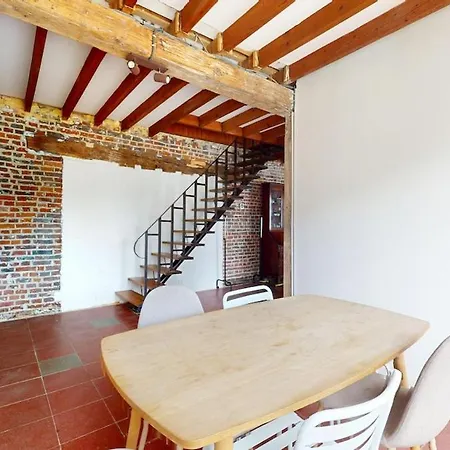 Charming & Comfy House Near Shape & G00gle *