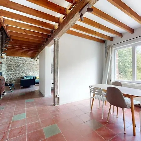 Holiday home Charming & Comfy House Near Shape & G00gle *